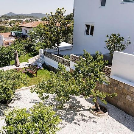 20 Min From Bcn- Charming House W/ Pool & Bbq Area Βίλα Cervelló Εξωτερικό φωτογραφία
