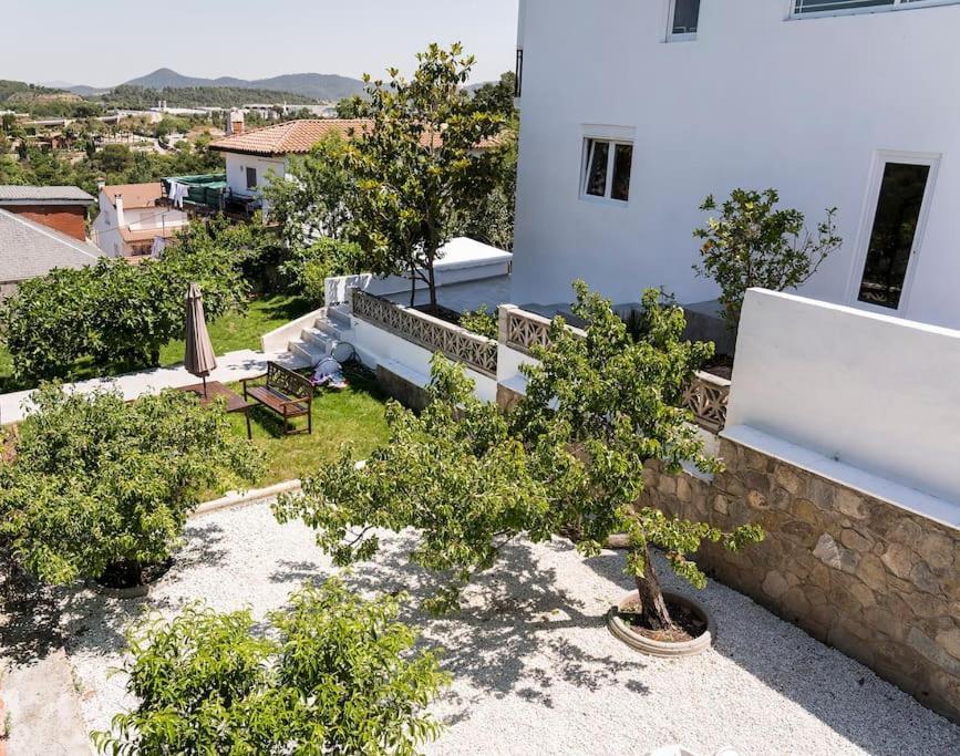 20 Min From Bcn- Charming House W/ Pool & Bbq Area Βίλα Cervelló Εξωτερικό φωτογραφία