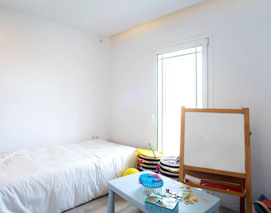 20 Min From Bcn- Charming House W/ Pool & Bbq Area Βίλα Cervelló Εξωτερικό φωτογραφία