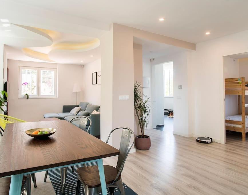 20 Min From Bcn- Charming House W/ Pool & Bbq Area Βίλα Cervelló Εξωτερικό φωτογραφία