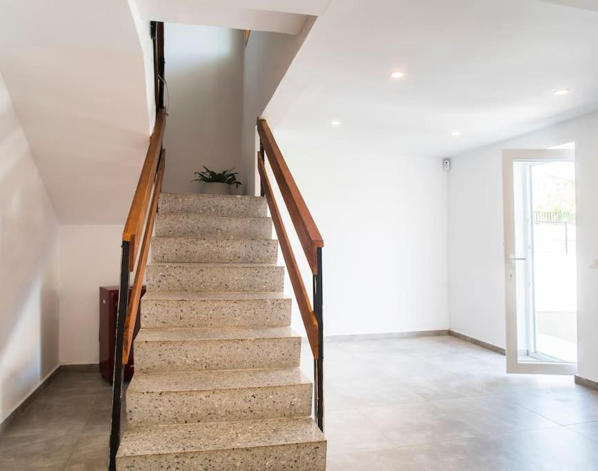 20 Min From Bcn- Charming House W/ Pool & Bbq Area Βίλα Cervelló Εξωτερικό φωτογραφία